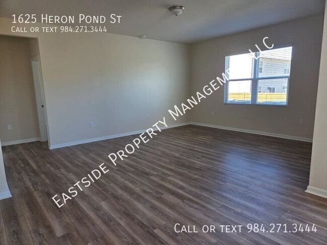 Photo - 1625 Heron Pond St