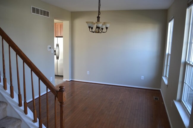 Photo - 118 Woodberry Dr