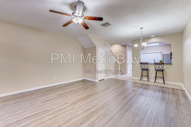 Photo - 15706 Fishhawk Falls Dr