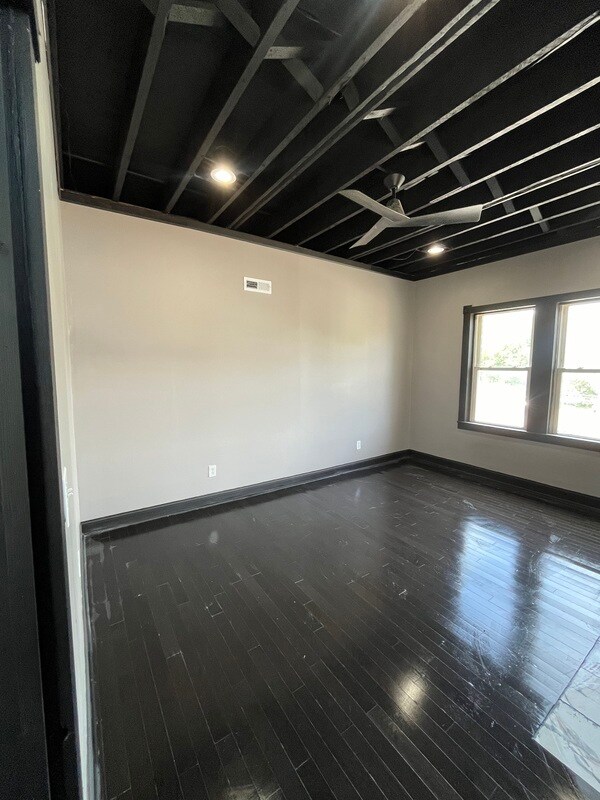 Photo - 2832 Stanton Ave Unidad 2