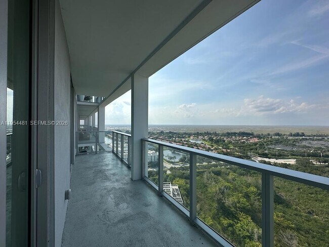 Photo - 2000 Metropica Wy Unit 2511
