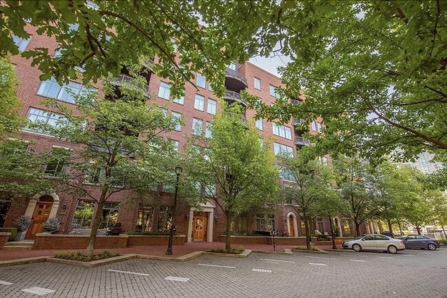 Photo - 250 Daniel Burnham Square Unidad 607