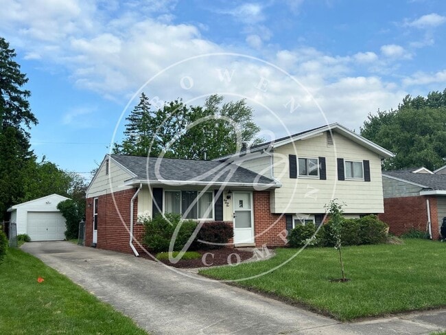 Building Photo - "Charming upgraded 3 bedroom home in Holland.