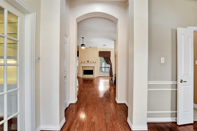 Photo - 3015 Newbrook Dr