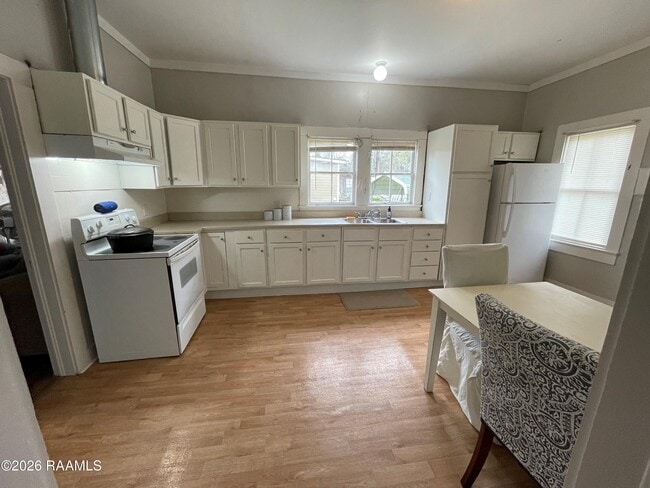 Photo - 250 Blanchard St