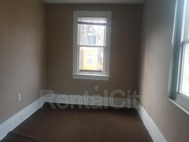 Photo - 310 W Deaderick St Unit Apt R