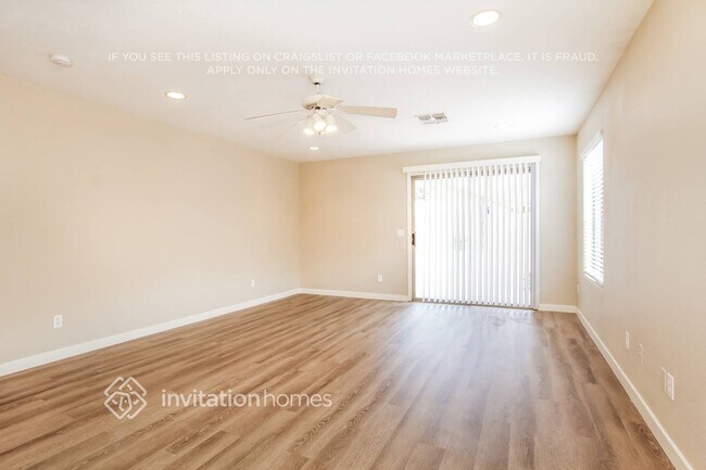 Photo - 2423 S 82nd Ln