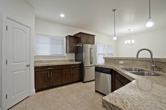 Photo - Highland Townhome - Toscana