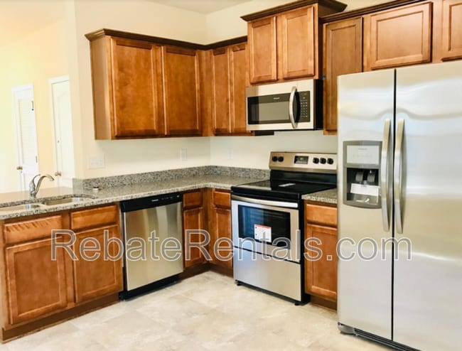 Photo - 732 Servia Dr