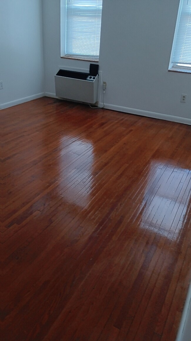 Photo - 19 Lyons Ave Unit 604