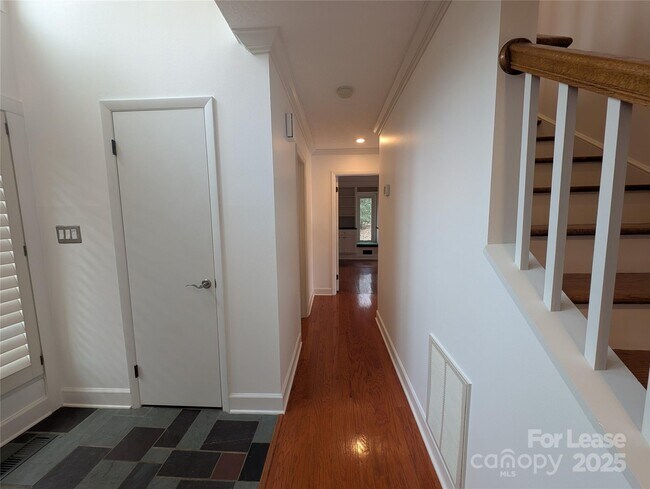 Photo - 3023 Shallowood Ln