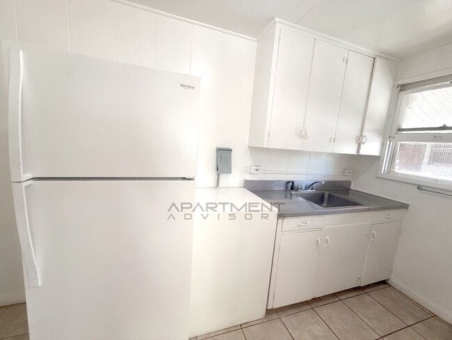 Photo - 424 ?Olohana St Unit #1