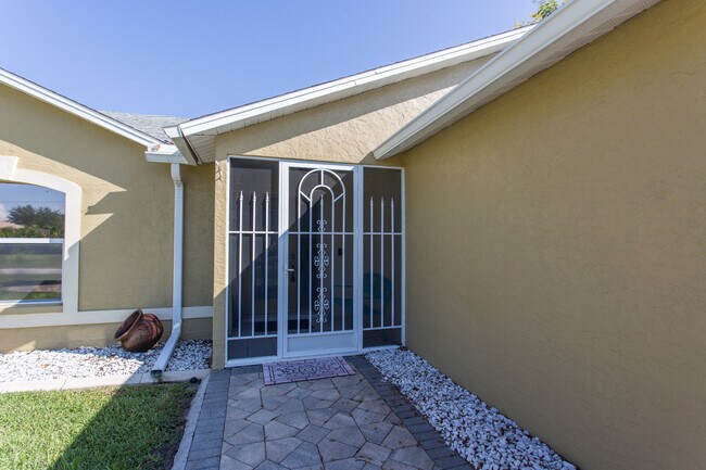 Photo - 223 SW 42nd St