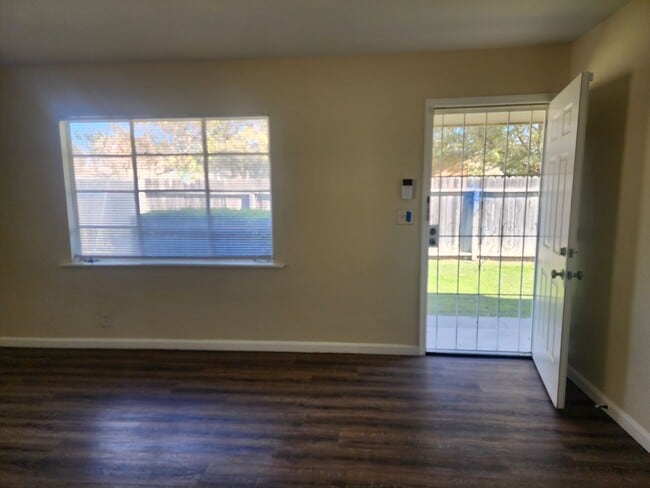 Photo - 1210 Oregon St Unit 4