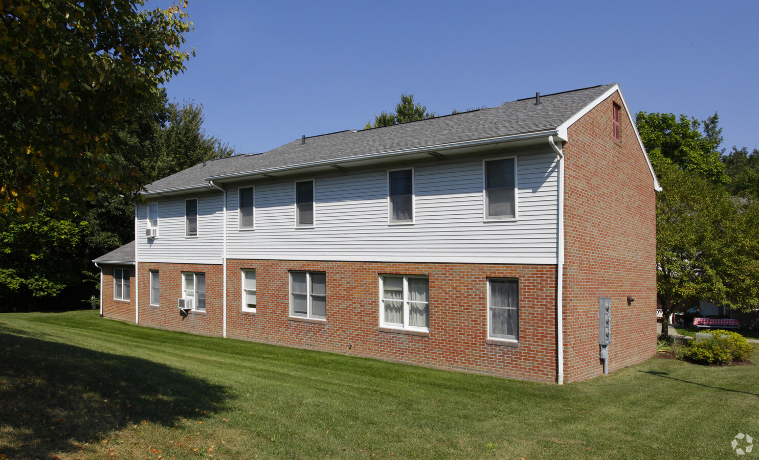 Photo - Creekside Apartments