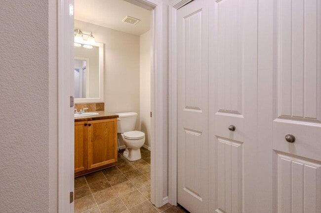 Photo - 936 N Mercer St