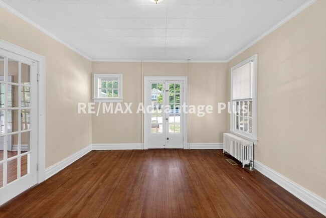 Photo - 106 Grove St Unit B