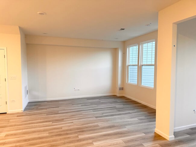 Photo - 604 Switchgrass Wy