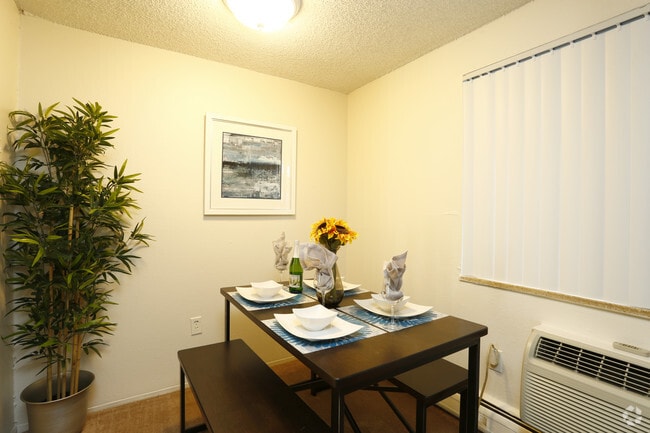 1BR. 1BA - Arbor
