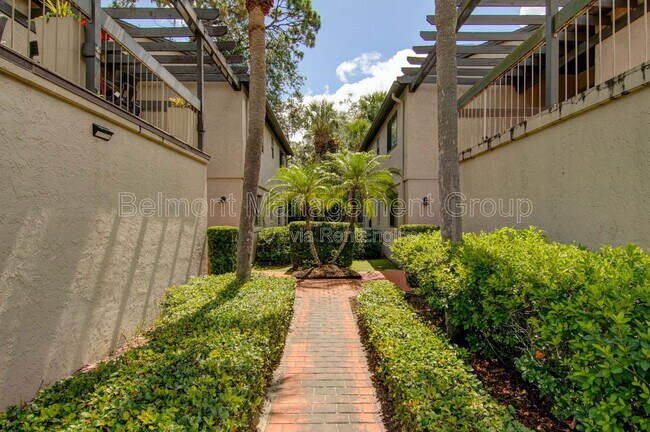 Photo - 1096 Azalea Ln