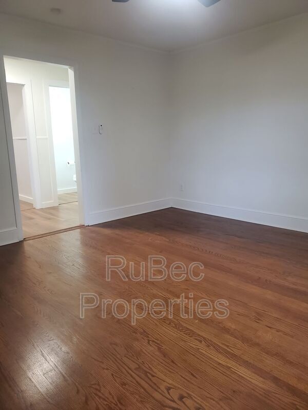 Photo - 15640 Ewart Rd