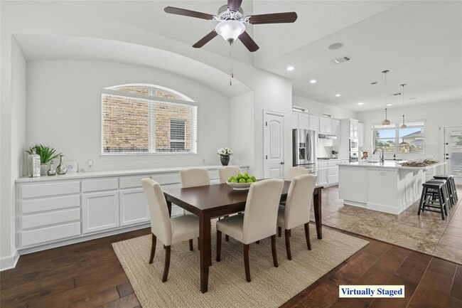 Photo - 213 Southern Cross Dr