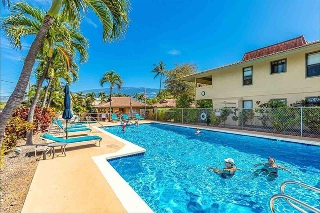 Building Photo - Highly Desirable Maui Gardens Unit Availab... Rental