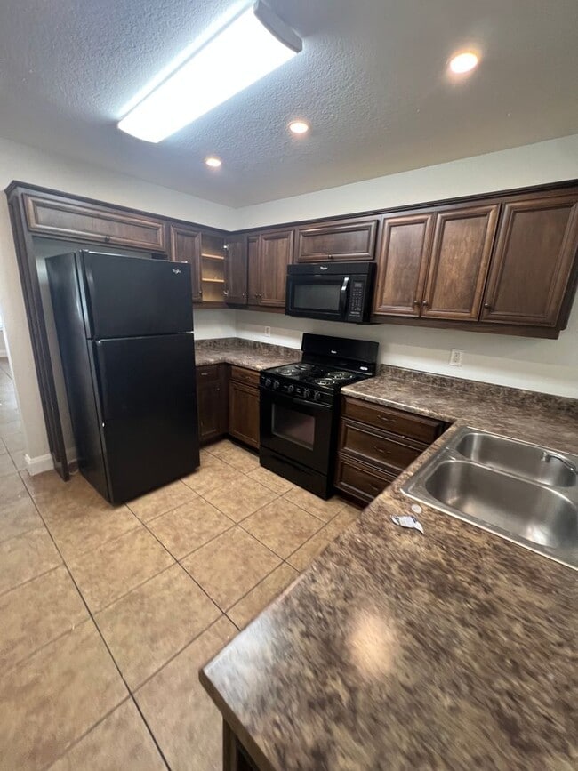 Building Photo - 4116 Mulligan Manor Ln Unit BPP - 4116 Mulligan Manor Lane Apt A