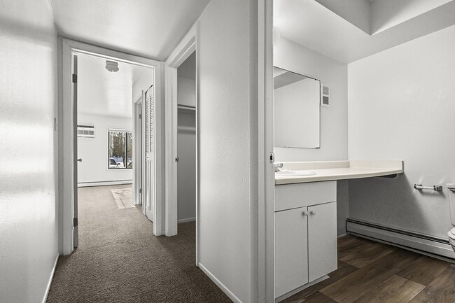 Wood Creek Apartments