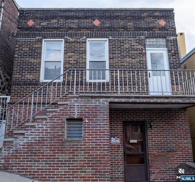 Building Photo - 1211 Hillside Pl Rental