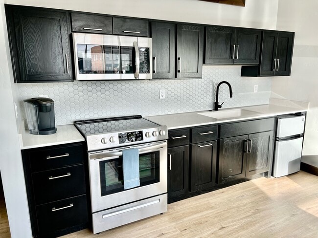 Photo - 510 Nucleus Ave