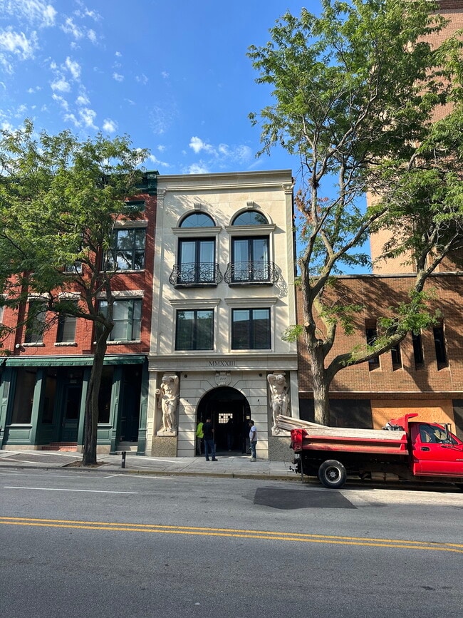 Photo - 218 Washington St