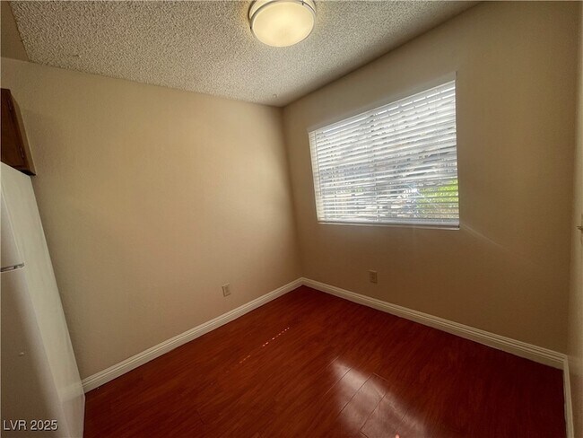 Photo - 2742 Alicialynn Way Unidad D Rental