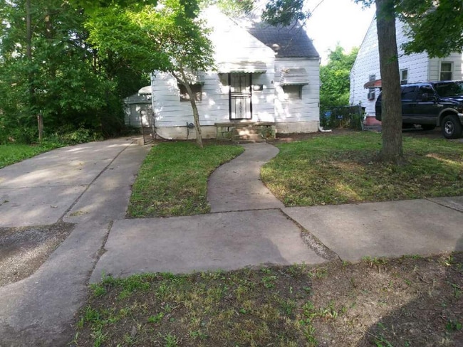 Building Photo - 11672 Vaughan St Rental