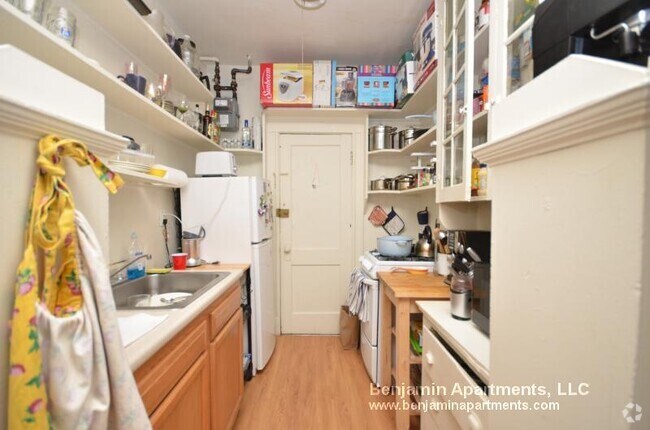 Building Photo - 1162 Boylston St Unit 6 Rental