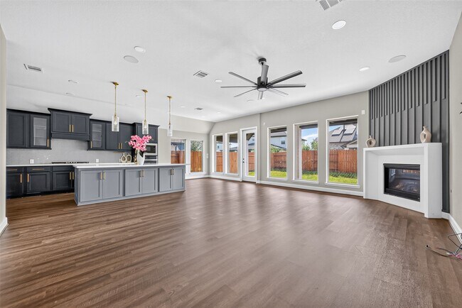 7211 Sylvan Birch Trl