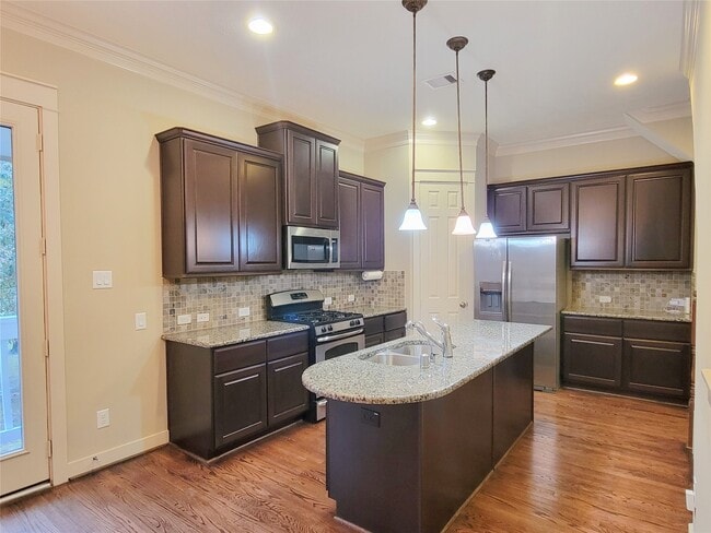 Photo - 1237 Hobbs Reach Ln
