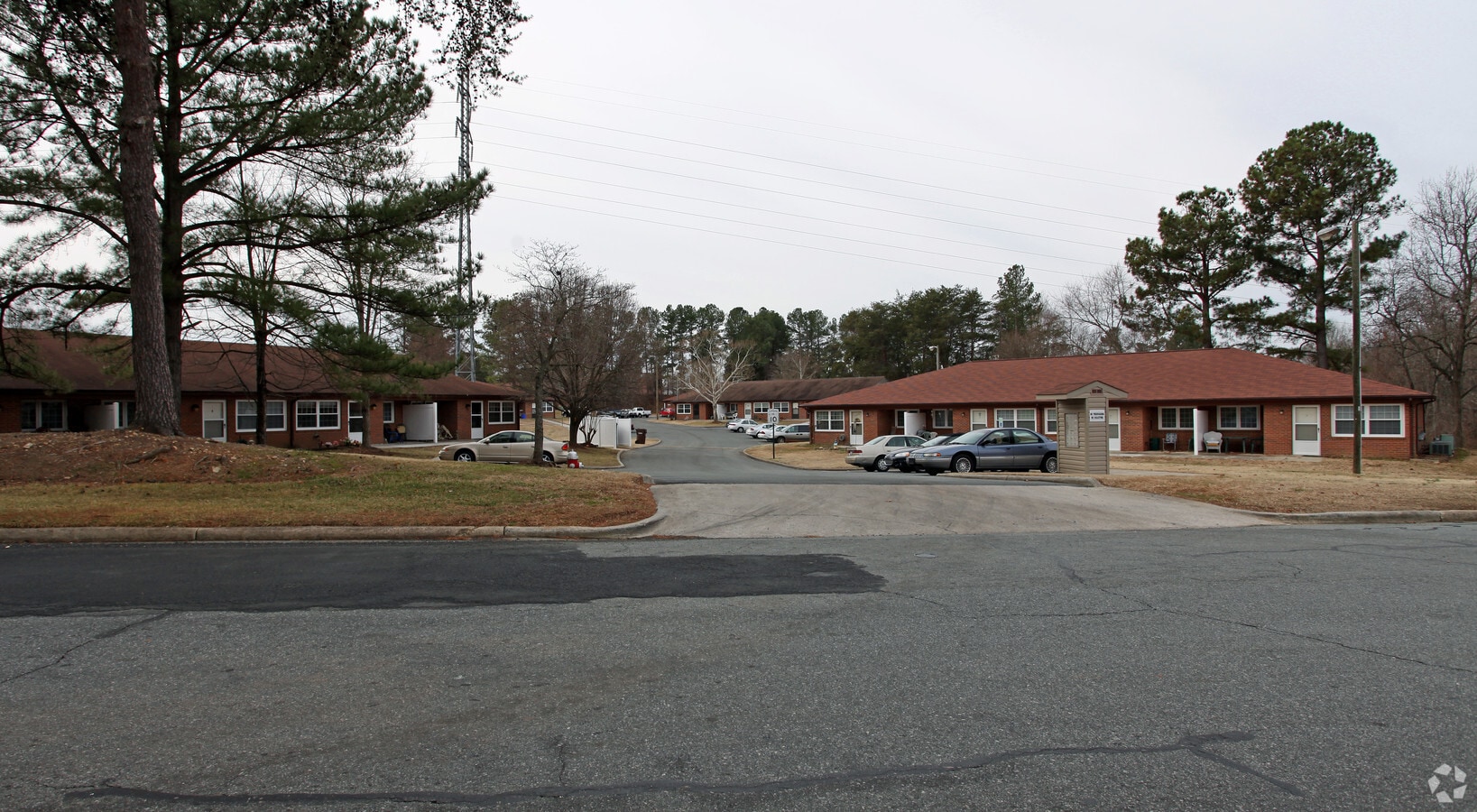 Photo - Woodridge Apartments