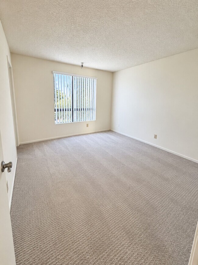 5408 Carpenter Ave