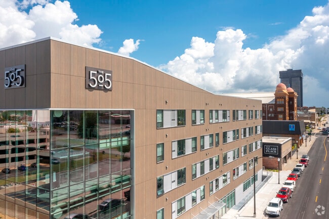 Photo - The 505 (MO)