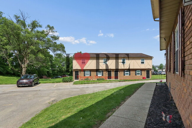 Photo - 2608 Christine Blvd
