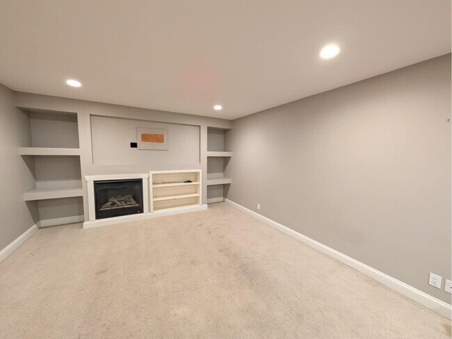 Photo - 21169-2183A 83A Ave