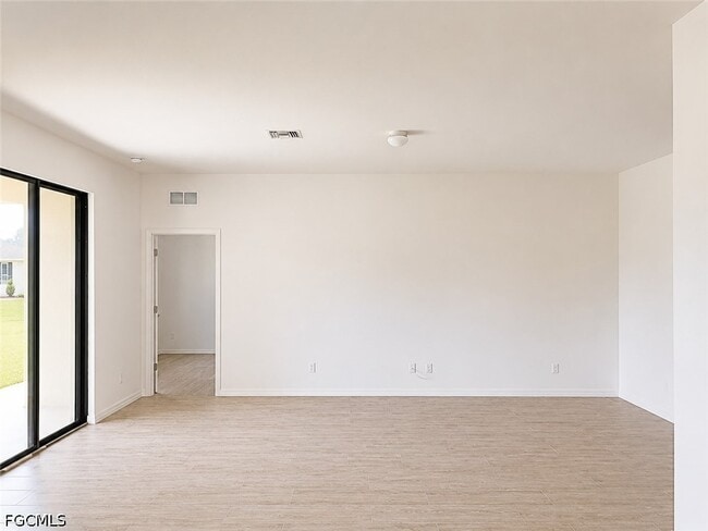 Photo - 705 SW 23rd Terrace