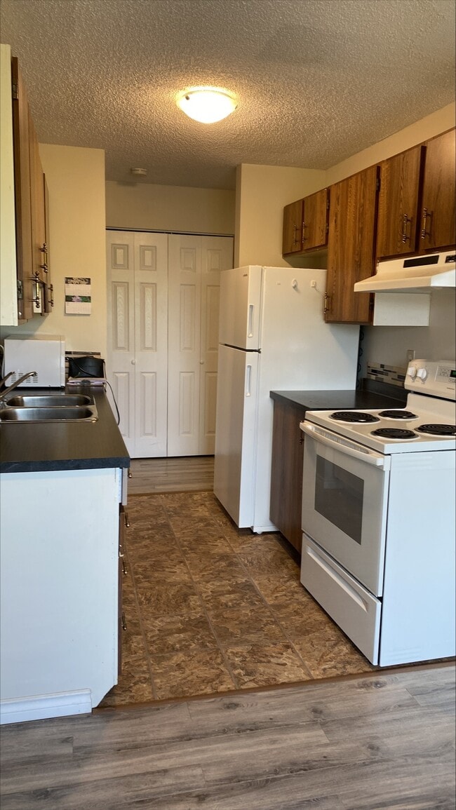 Photo - 9208-9106 106 Ave NW Unit GC-203