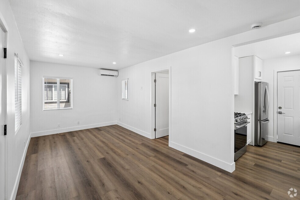 Studio, 1BA - 500SF - Studio