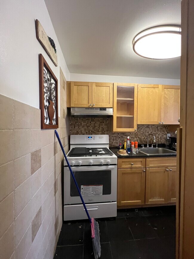 Photo - 315 W 232nd St Unit 3A