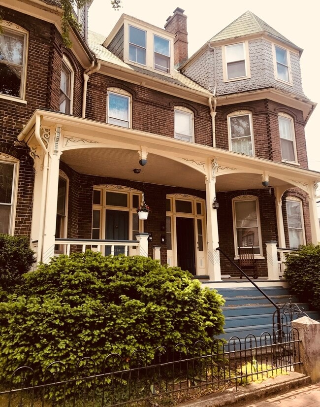 Building Photo - 304 E Beverley St Unit 304 East Beverley Rental