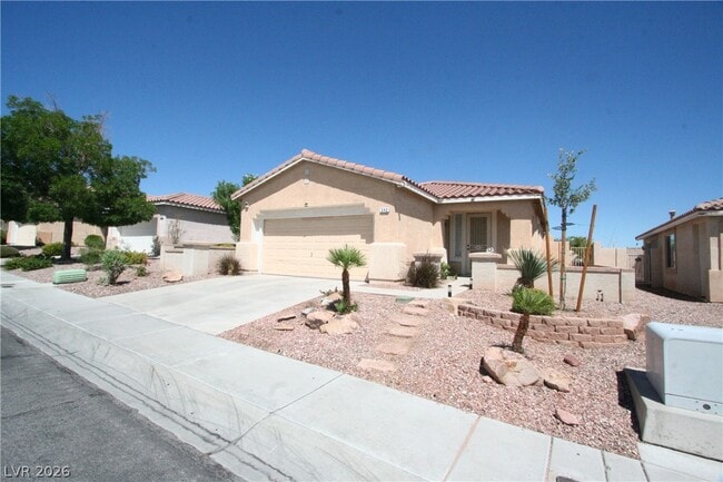 Building Photo - 340 Jacaranda Arbor St