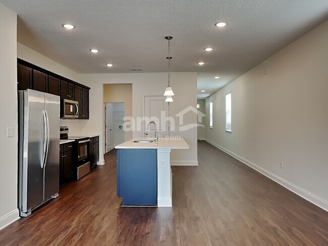 Photo - 146 Elcano Ln