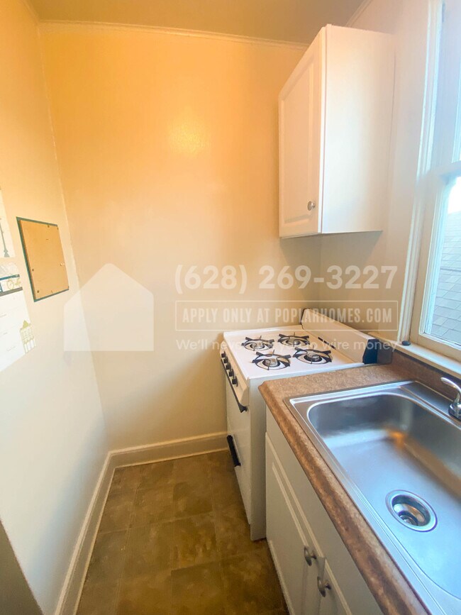 Photo - 2130 Woolsey St Unidad C